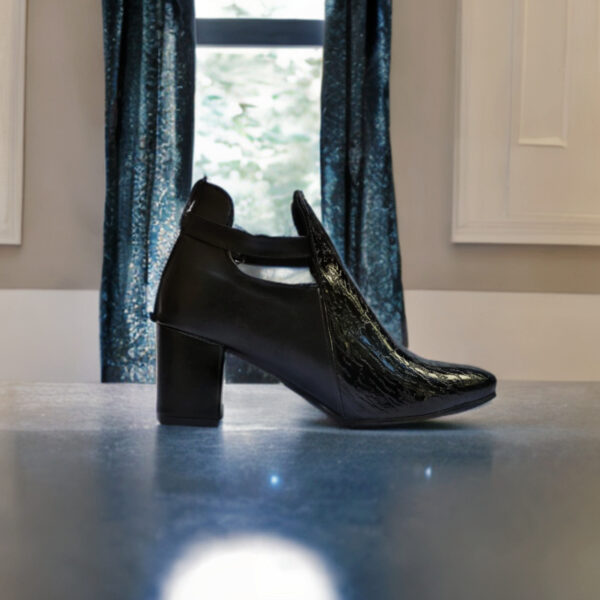 کفش زنانه مدل زیکام