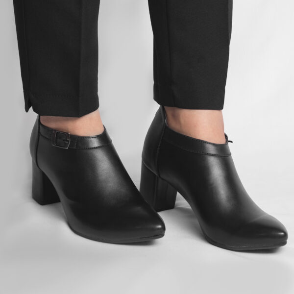 کفش زنانه مدل فرزانه کد SBR